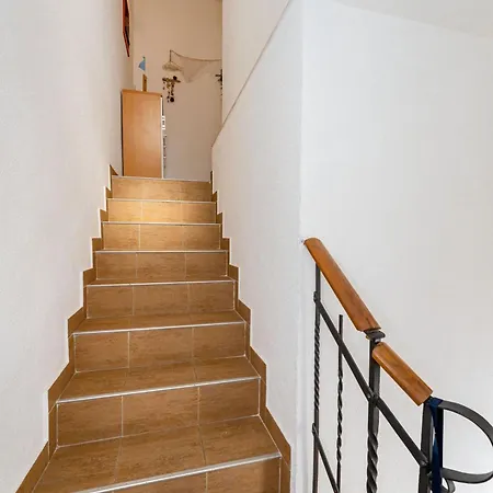 Apartmenthouse Ivana * Betina (Sibenik-Knin)