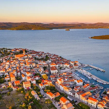 Apartmenthouse Ivana Betina (Sibenik-Knin)